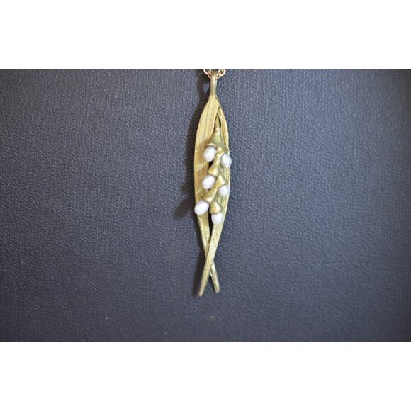 Michael Michaud Rice Pearl Leaf Pendant Necklace - 16